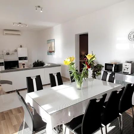 Gemuetliches Anamarija Holiday home Sevid